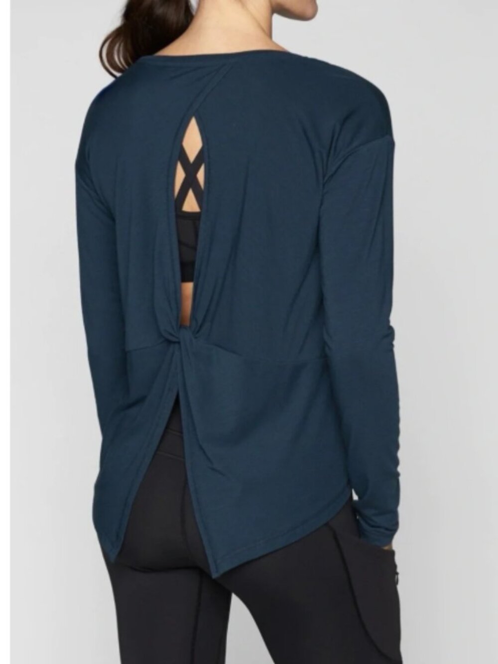 ATHLETA Essence Twist Long Sleeve Shirt Teal Blue Size Medium